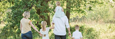 Sympas et faciles : nos 4 activités familiales pour l’été Sympas et faciles : nos 4 activités familiales pour l’été